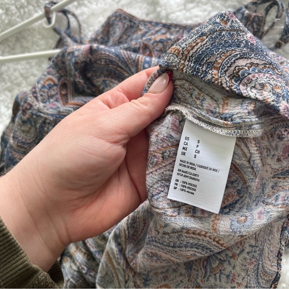 🦋✨ 2/15$ TOPS ✨🦋 AMERICAN EAGLE cami top - Picture 7 of 8